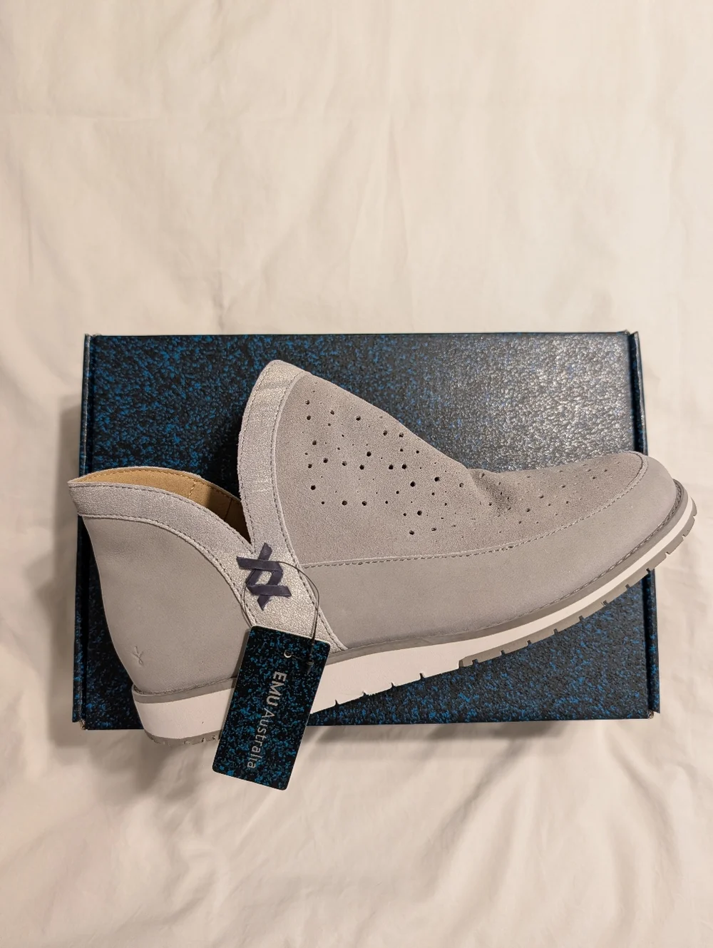 Emu Australia Sufi Bootie Dove Gray Silver Slip On Casual Suede Ankle Boot Sz 10